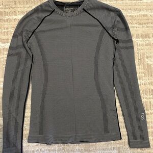 Figs Black and White Striped Seamless Long Sleeve Underscrub Top